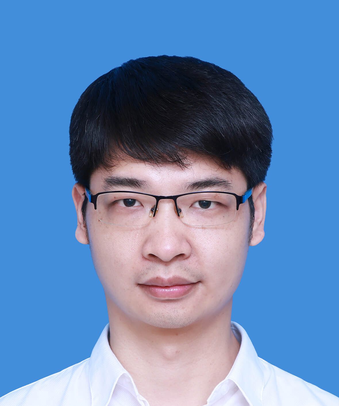 黄功梅律师