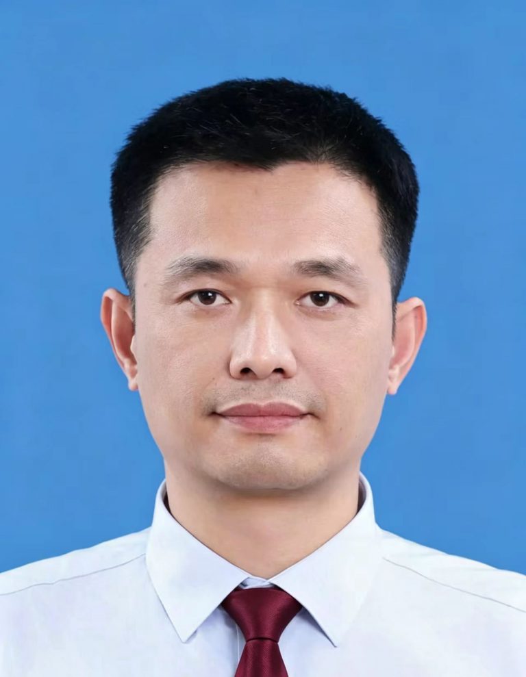 卢文彬律师