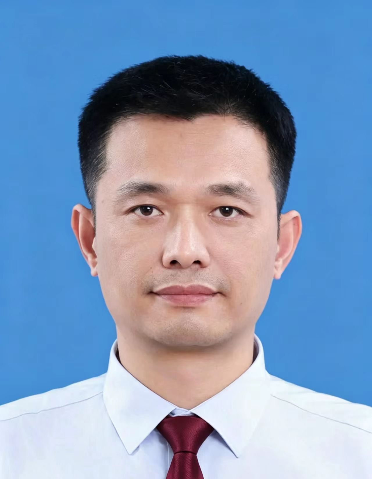 卢文彬律师